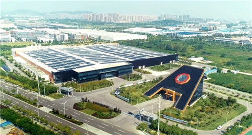 玻璃創造美好世界 一座工廠的兩種玻璃，技術開發引領企業新風向